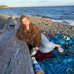 Meet your Posher, Sam